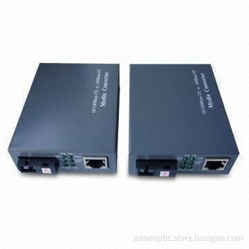 10/100M Ethernet Fiber Media Converters with 100 to 240V Voltage and Full Duplex Flow Control